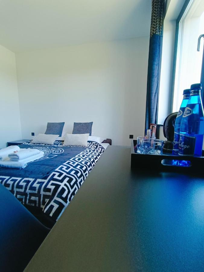 Modern Rancho - Apartamenty Nad Rzeka, Przy Stadninie Koni Kruszyna  Exterior foto