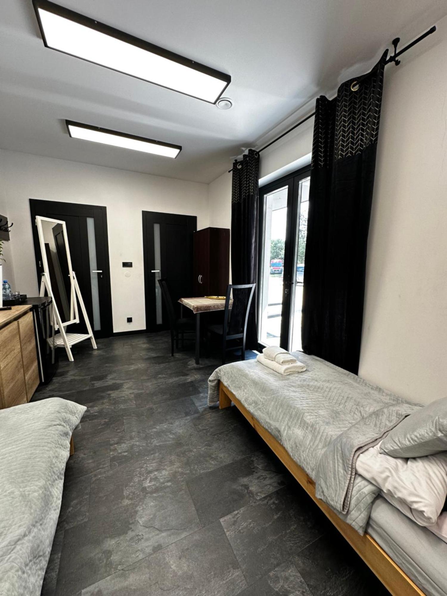 Modern Rancho - Apartamenty Nad Rzeka, Przy Stadninie Koni Kruszyna  Exterior foto